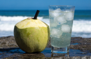 16 Simple Homemade Drinks for Weight Loss